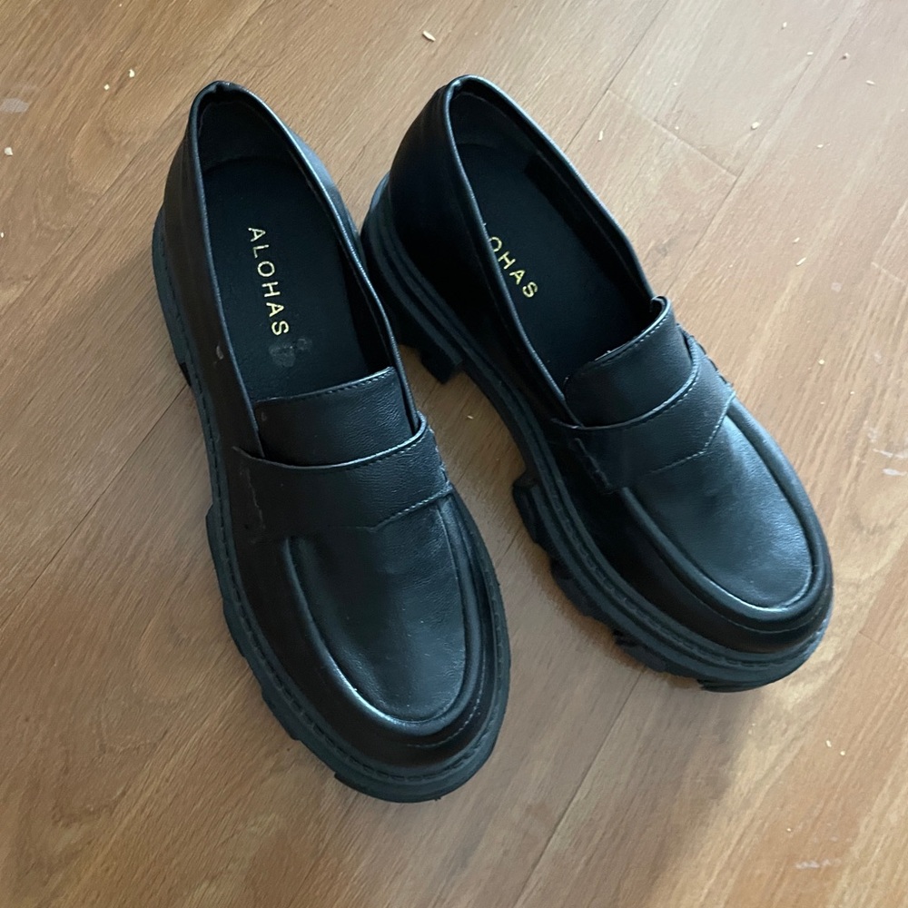 ALOHAS Black Chunky Platform Loafers - Picture 2 of 7